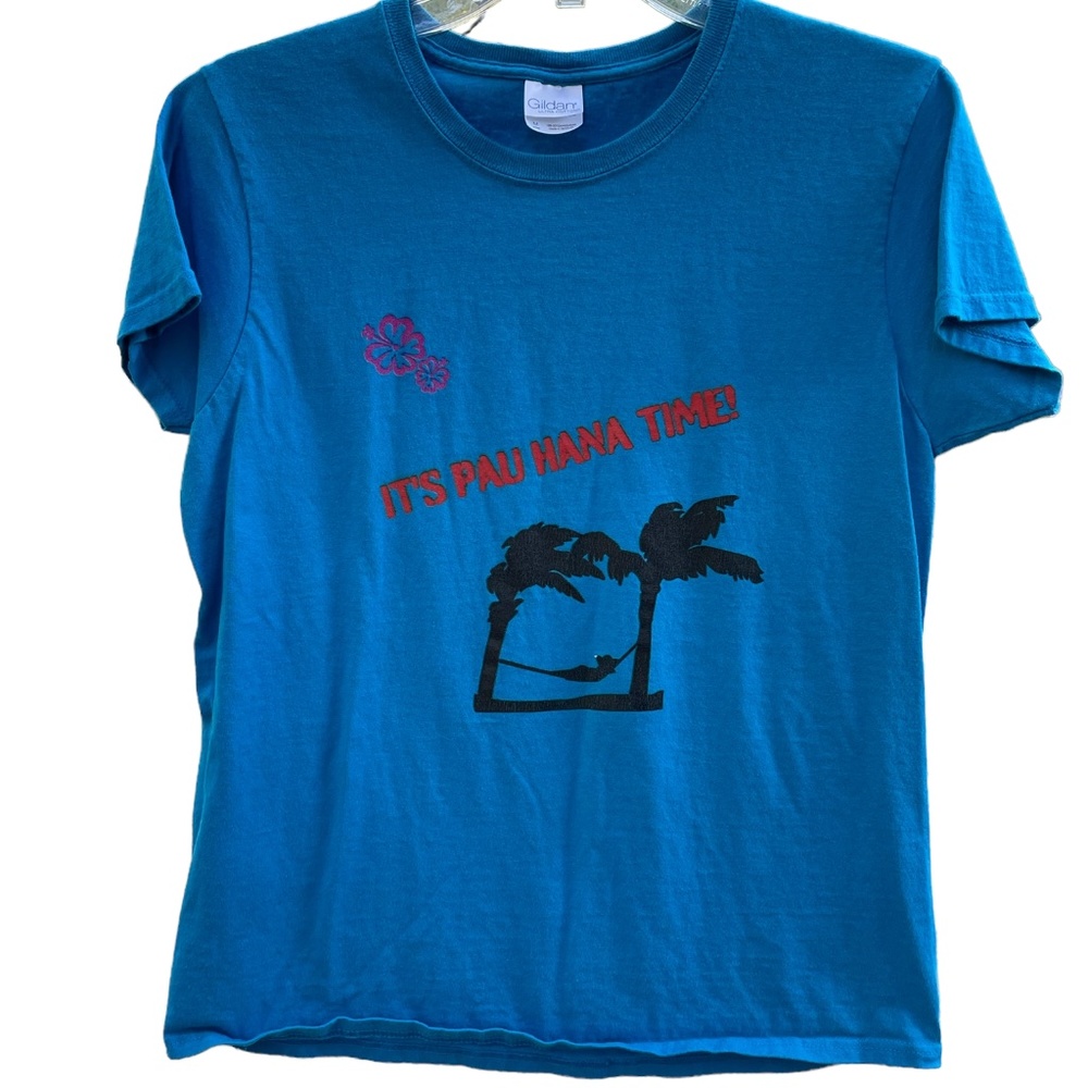 Gildan Ultra Cotton Pau Hana After Work Ladies Graphic HawaiianTee Size Medium